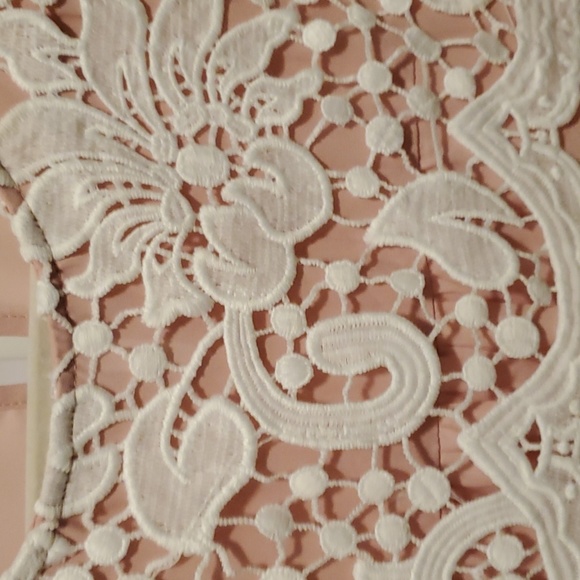 Pale pink wirh pearls and lace blouse - Picture 2 of 8